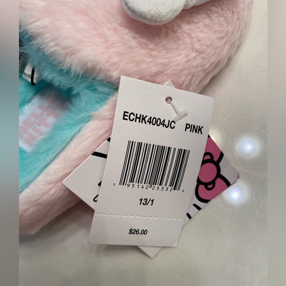 Hello kitty slippers size 13/1 and briefs size 8 - Picture 2 of 10